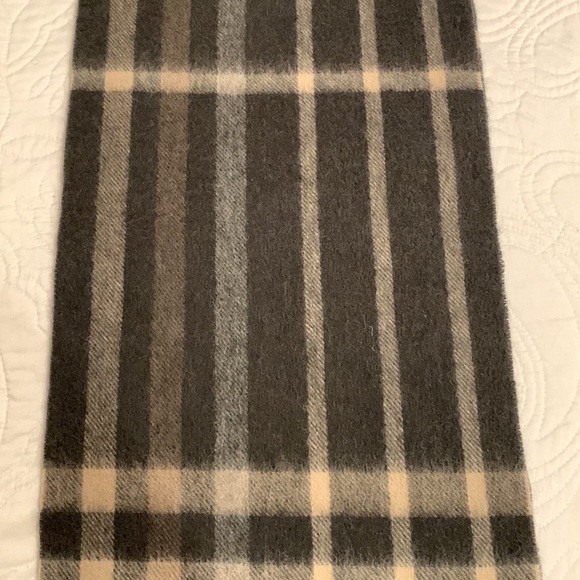 Ballantrae Edinburgh 100% Lambswool Scarf 8” x 60” - Picture 6 of 7